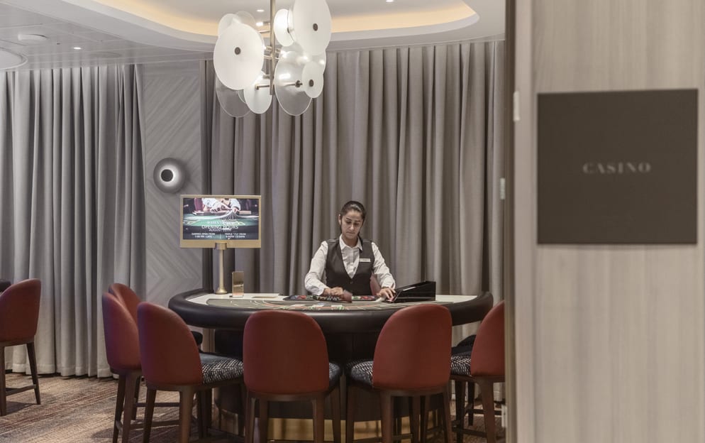 Silversea Silver Nova - Casino 2, ©Silversea Cruises Ltd.jpg